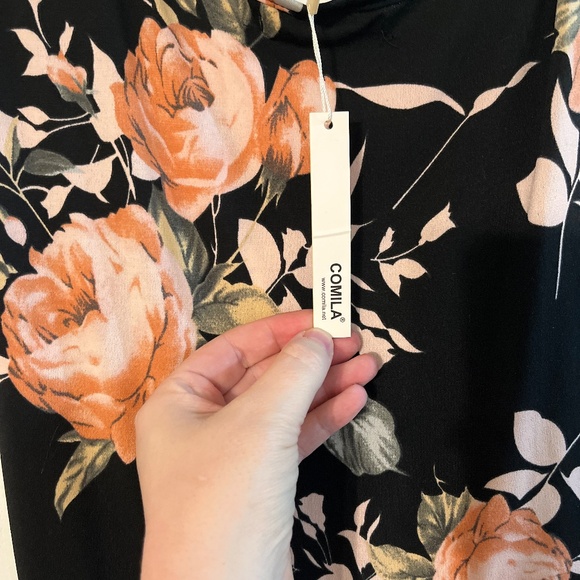 Dress - Picture 3 of 4